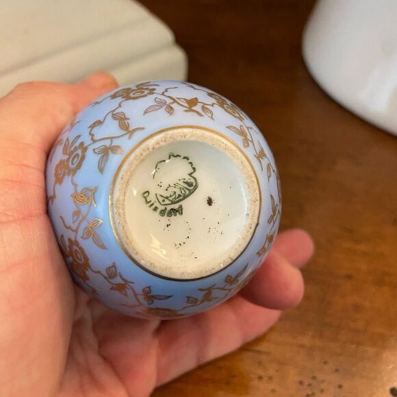 Vintage tiny baby blue vase with floral gold overlay 2.5” - Picture 3 of 5